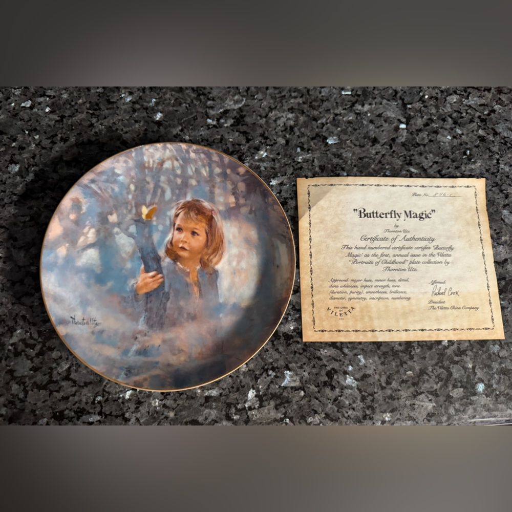 Vintage 8.5'' Viletta Butterfly Magic Plate in Box w/ COA Collectors Decorative